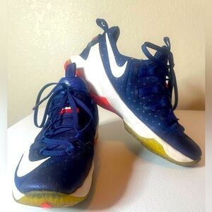 Nike Lebron 13 low USA men’s size 9.5